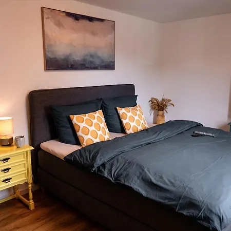 Zentrale Maisonette-wohnung In Tbb Apartment